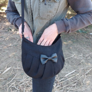 Petit sac à main noir bandoulière ajustable avec ou sans noeud