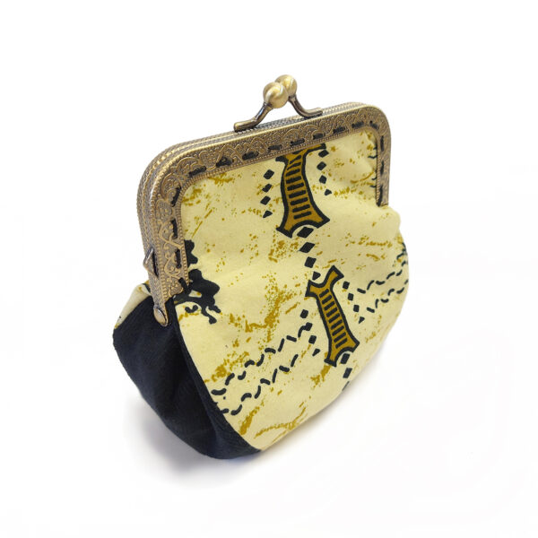 Porte-monnaie avec tissu batik ocre - Fermoir en métal bronze - Image 3