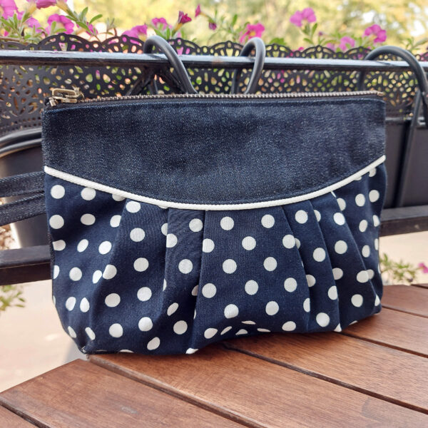 Pochette pois blanc et bleu - Mini sac à main en denim avec anse - Image 2