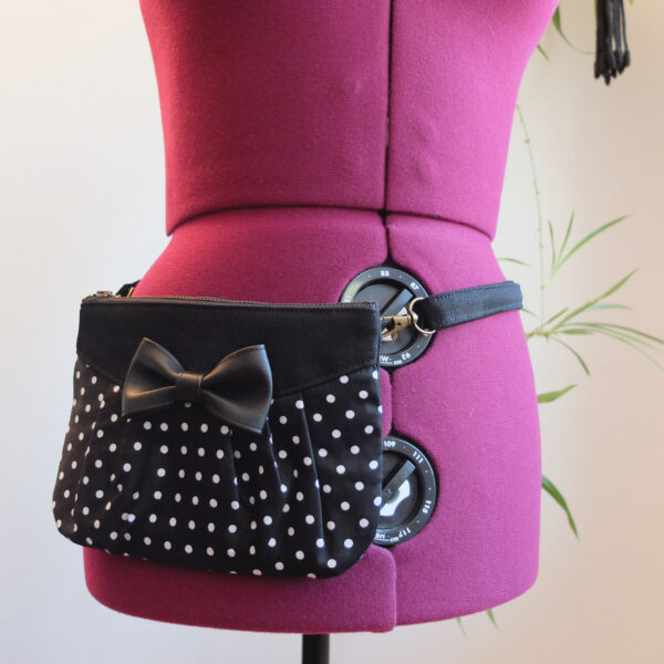 Mini sac bandoulière noir à pois blanc - Sac de taille ajustable - Image 2