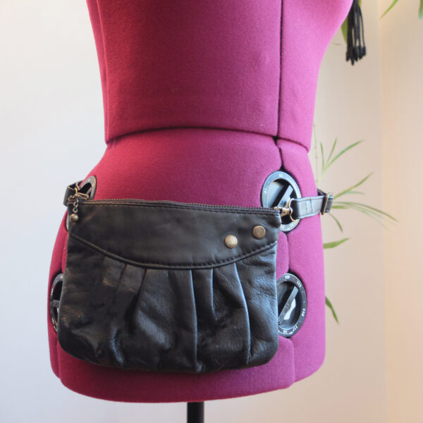 Petit sac cuir noir bandoulière détachable - Sacoche de taille - Image 2