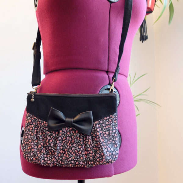 Petit sac fleuris retro - Avec ou sans noeud en cuirette - Image 4