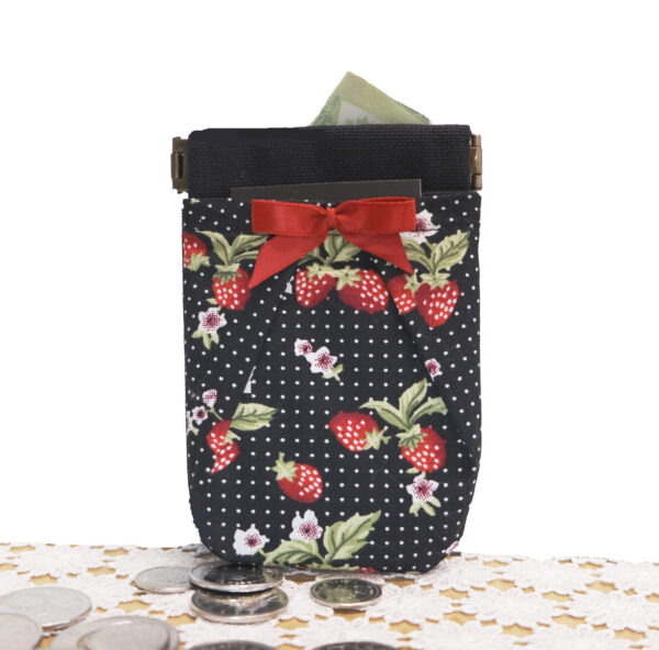 Porte-cartes rétro avec fermoir à cliquet - Pochette fraises et pois