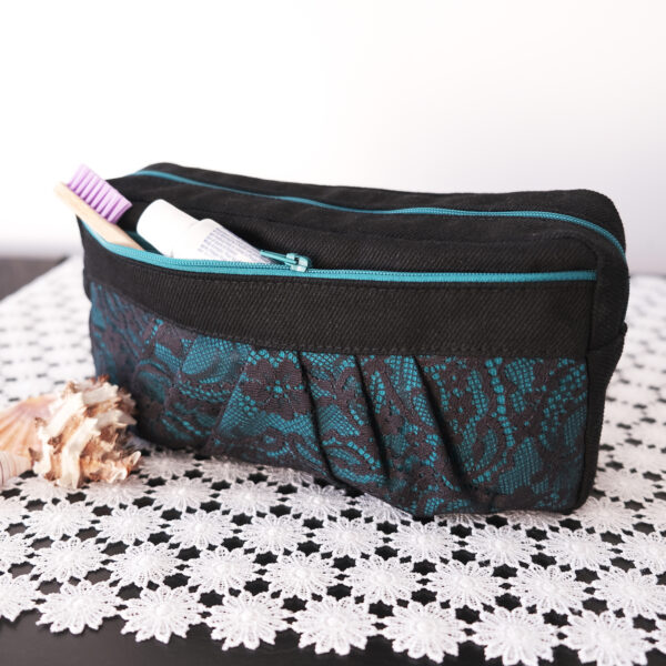 Trousse chic en dentelle noir et turquoise - Pochette de rangement