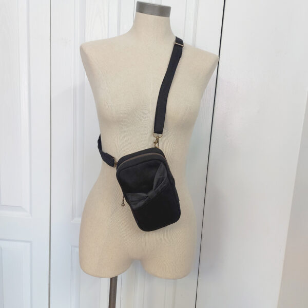 Sac de taille noir avec pochette au devant - Bandoulière ajustable - Image 3