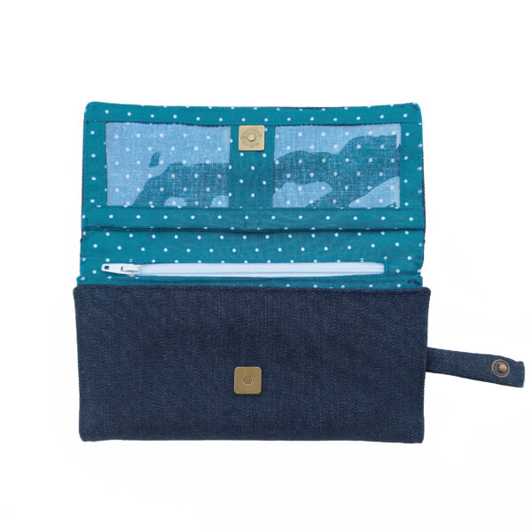 Portefeuille avec RFID en denim et pois blanc avec noeud en cuir - Image 6