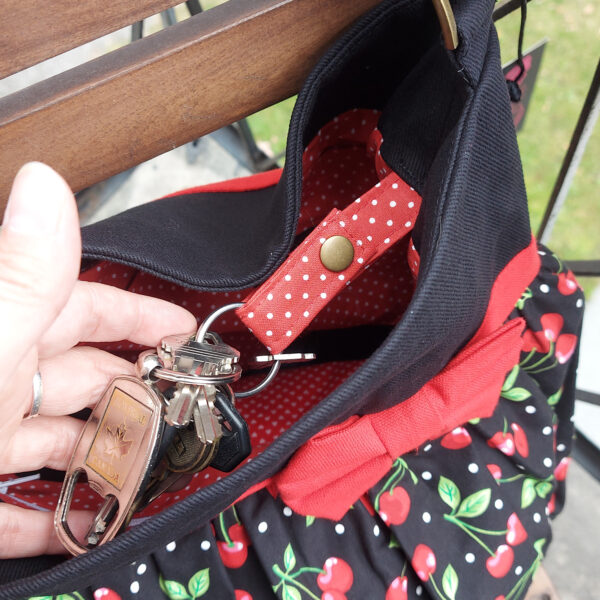 Grand sac cerises - Fourre-tout avec noeud en cuirette noir - Image 6