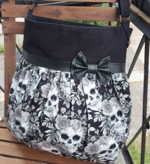 Fourre-tout avec boucle en cuirette - Sac têtes de mort noir et gris