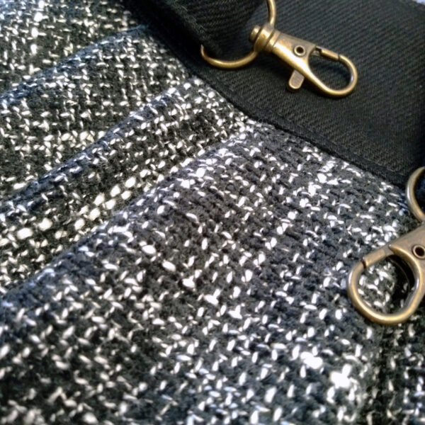 Sac à main multifonction en denim et lainage noir et blanc - Image 3