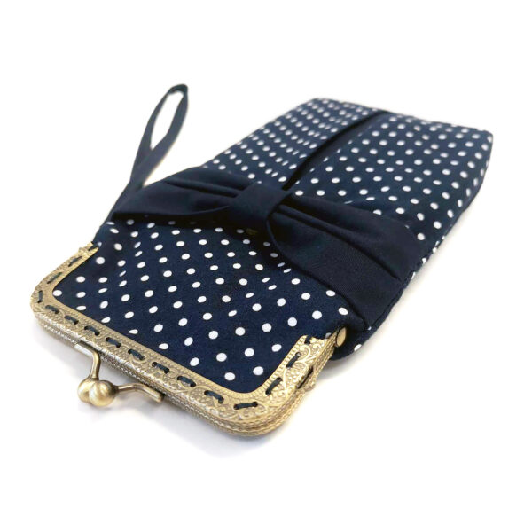 Pochette cellulaire marine pois blanc avec noeud et fermoir vintage - Image 5