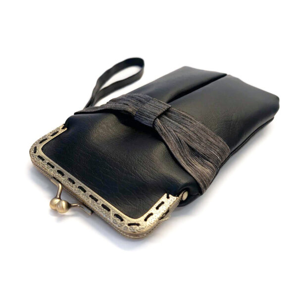 Petit sac à main vintage chic en cuirette et boucle en soie - Image 4
