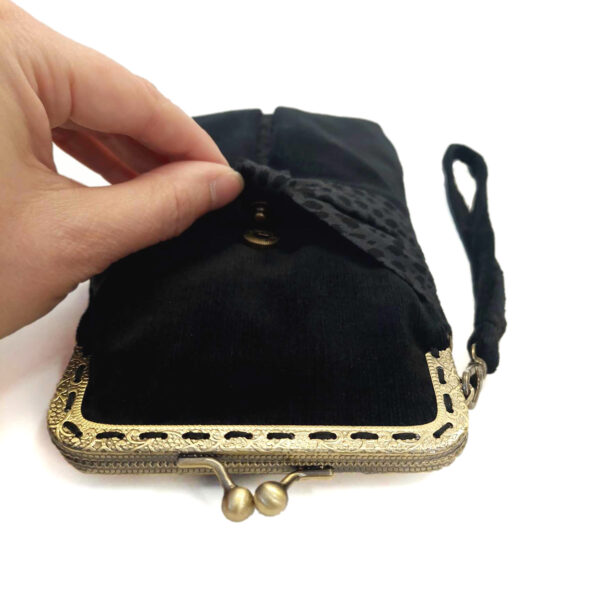 Sac motif léopard noir et gris en velours côtelé avec fermoir vintage - Image 3