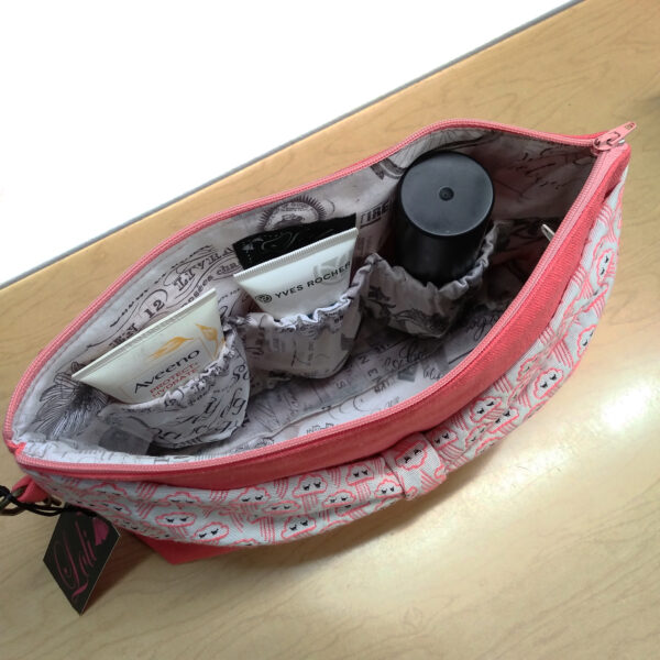 Pochette de voyage corail avec boucle à motif nuages - Image 6
