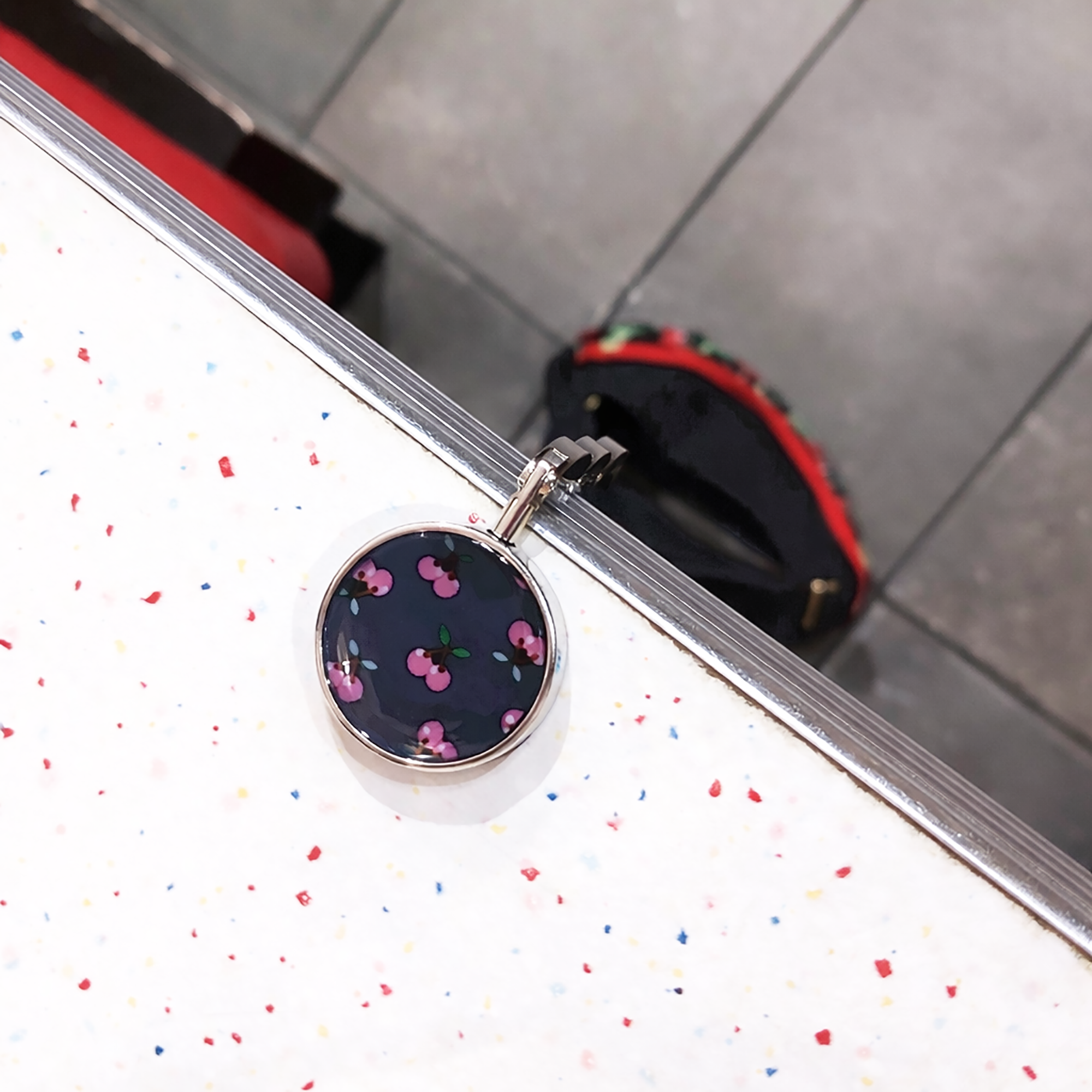 Porte-sac pied de poule, zébré, paresseux, lapin, fraise ou cerises – Image 11