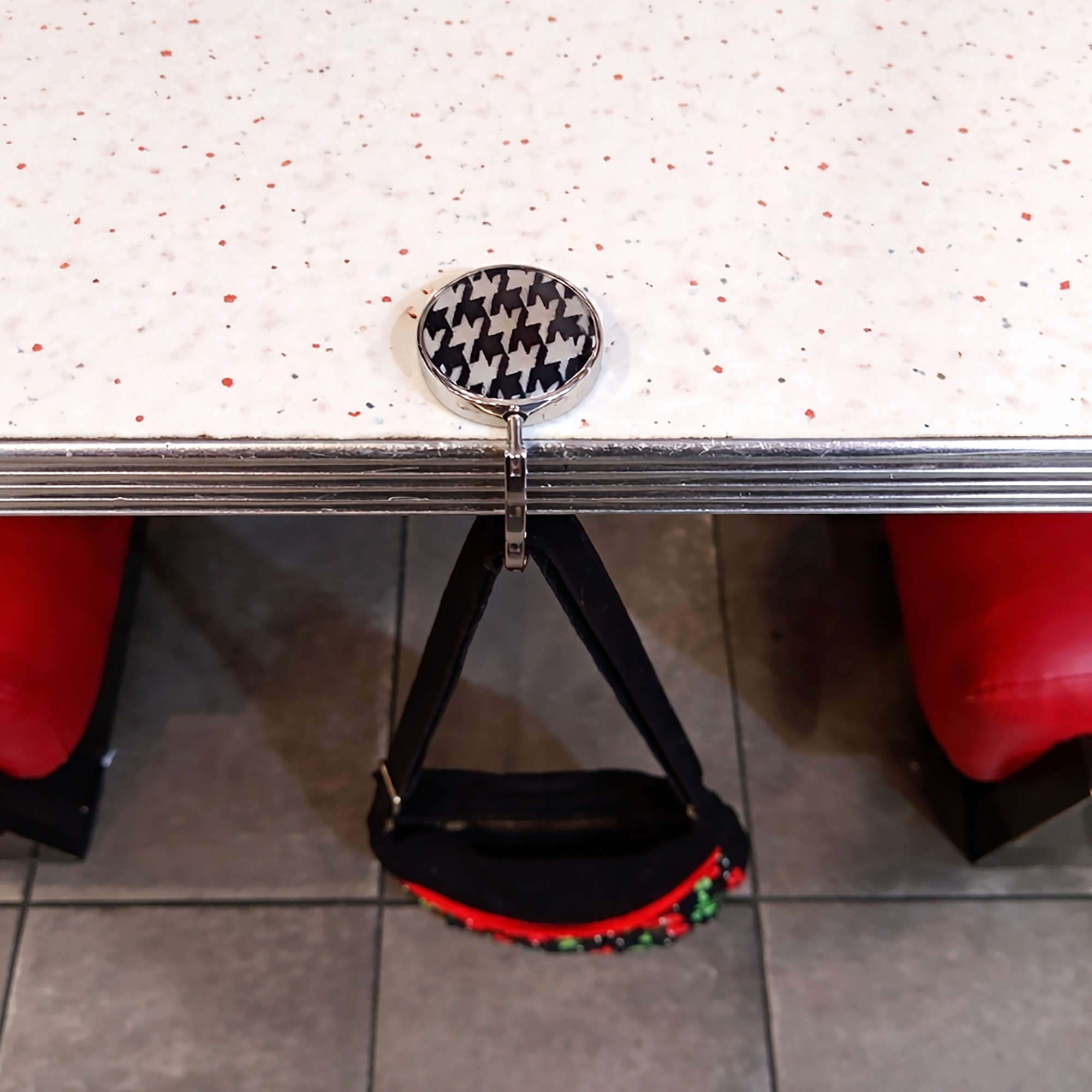 Porte-sac pied de poule, zébré, paresseux, lapin, fraise ou cerises – Image 7